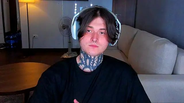 _torfin_ live XXX chat