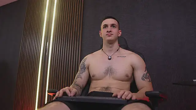 XXX chat uživo modela JacksonOlsenn