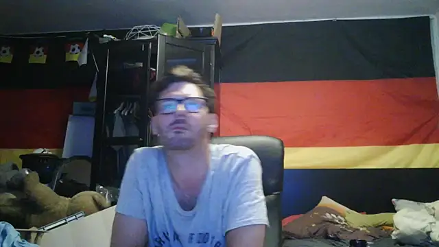 Die-geile-Sau live XXX chat
