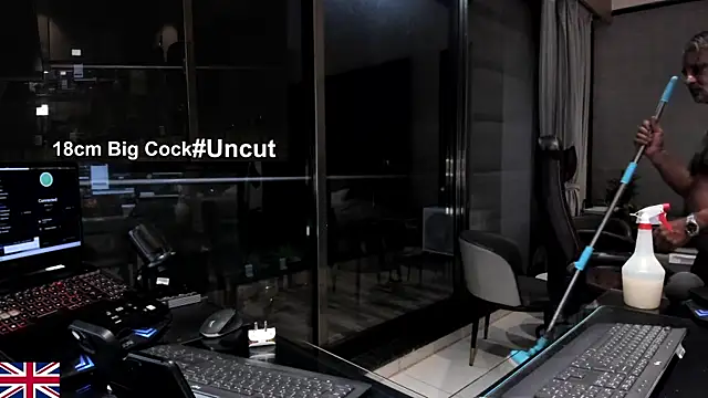 دردشة OnlineBossUK الجنسية المباشرة