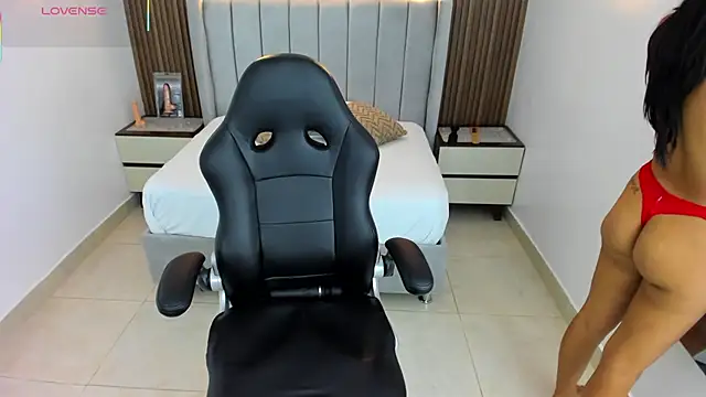 צ'אט XXX בשידור חי של LISAPALMER7