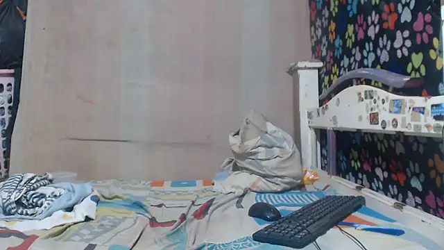 ELIZABET2-'s Live XXX Chat