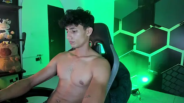 MaxiimoRomano_ Chat XXX in diretta