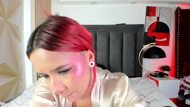 MiaGinger_'s Live XXX Chat