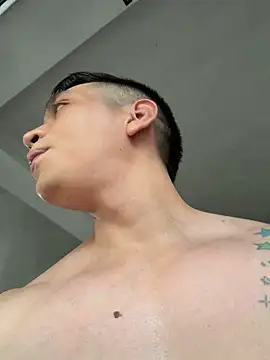 Chat XXX en directo de OliverWest04