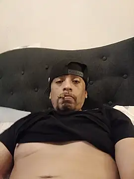 HungThug Chat XXX in diretta