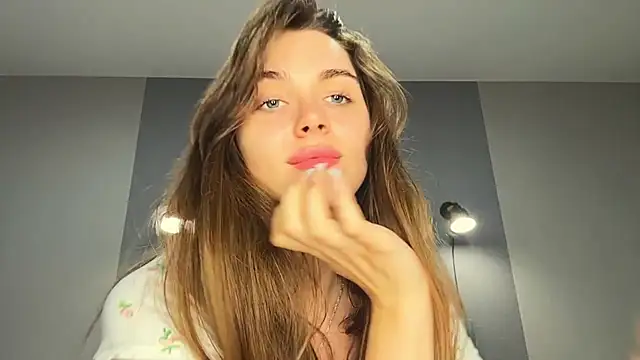 Veluxen Live XXX chat