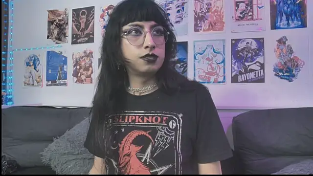 Онлайн чат XXX snowblack_