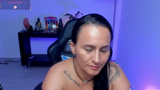Chatroom XXX en direct de Sara_Charmy