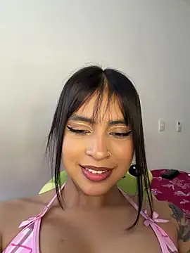 Chatroom XXX en direct de Chel__