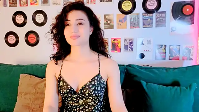 Maya_Rogerss' Live XXX Chat