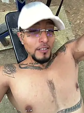 dantedesirexx élő XXX-chatje