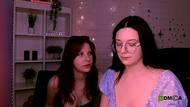 nymira's Live XXX Chat