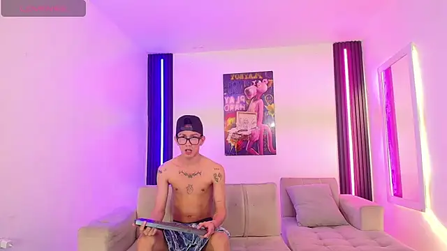 Chat +18 de Marcus_and_Tony ao vivo