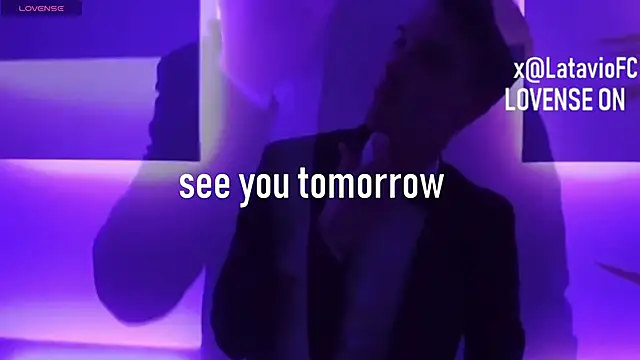 Midnighter_ élő XXX-chatje