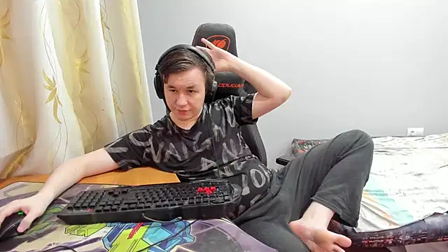 iliaskrislove Chat XXX in diretta