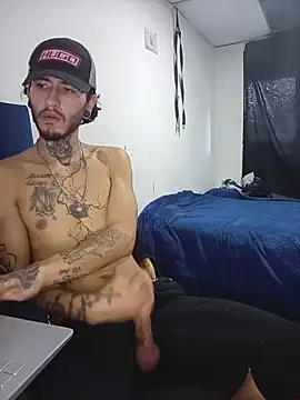 Živý XXX chat Tattoboy19cm
