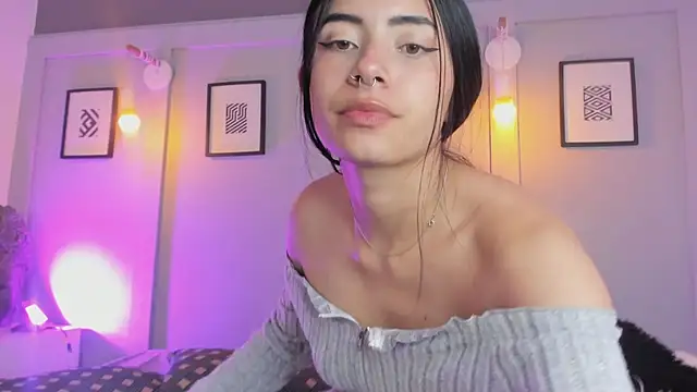 Ivyy_sweet_ Chat XXX in diretta