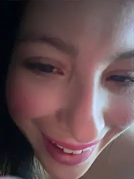 แชท XXX สดของ GiuliaBianchi