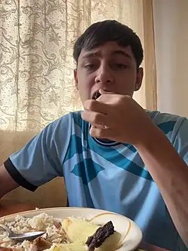 Ethanx18_ Chat XXX in diretta
