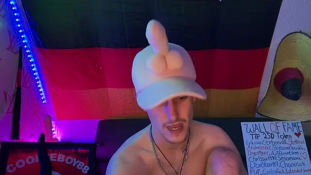 Cookieboy88's Live XXX Chat