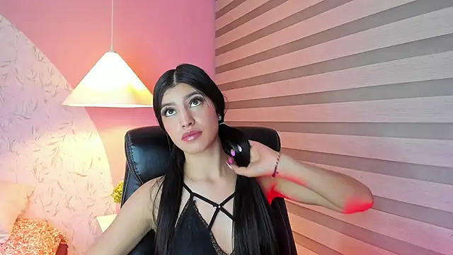 Chatroom XXX en direct de LILY_BRM