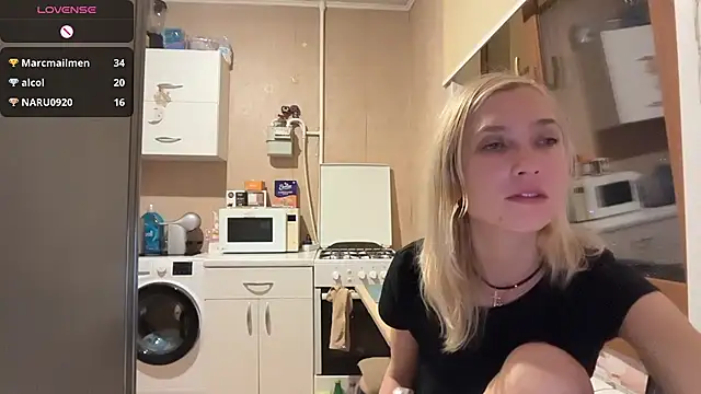 צ'אט XXX בשידור חי של AngelJeni