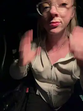 Czat XXX na żywo – LinaLeana