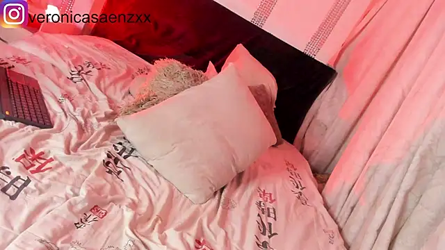VeronicaSaenzx: απευθείας συνομιλία ΧΧΧ