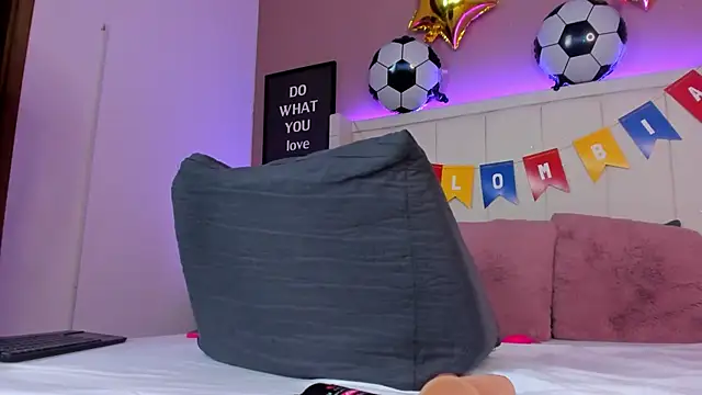 sarahyessica Chat XXX in diretta