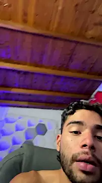 Chatroom XXX en direct de AlejandroGreco