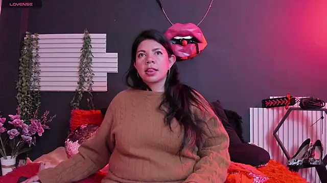 kinky_momm 即時 XXX 聊天