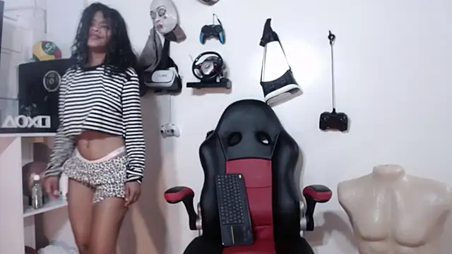 _QueenMarilyn Live XXX-Chat