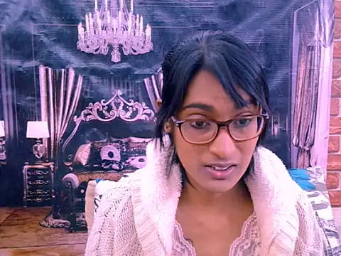 IndianRebel4u2Luv Adlı Modelin Canlı XXX Sohbeti