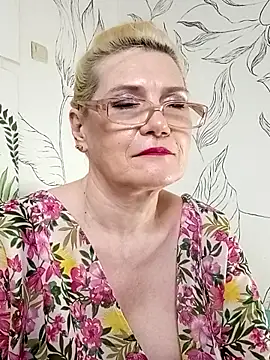Chat XXX en directo de Catty_Lady
