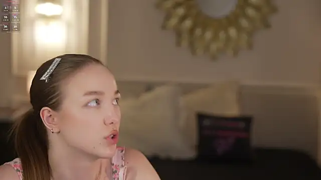Ella_054's Live XXX Chat
