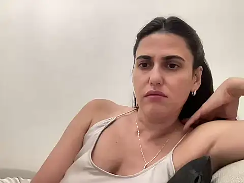 Rineliadi Live XXX Chat