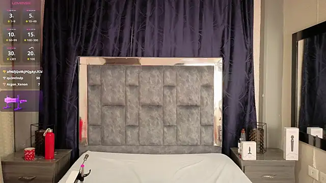 LeoMonnroe's Live XXX Chat