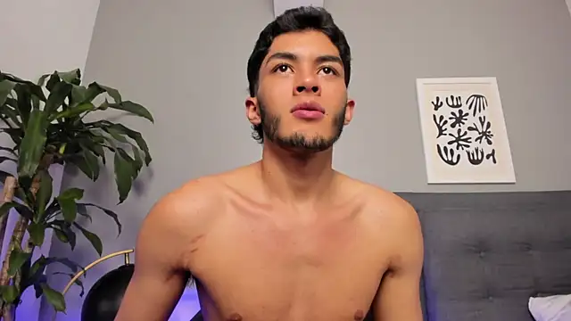 XXX chat uživo modela Tylerffoxx