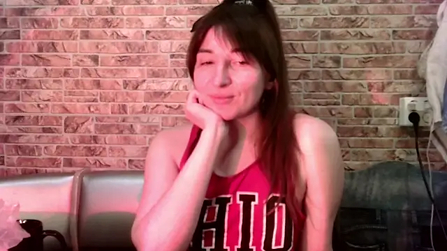 Živý XXX chat Birdie_Kiss
