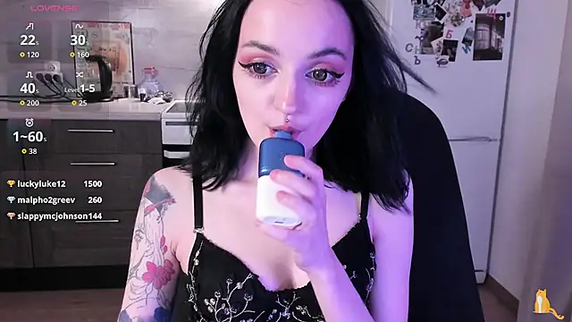 miura_moon Chat XXX in diretta