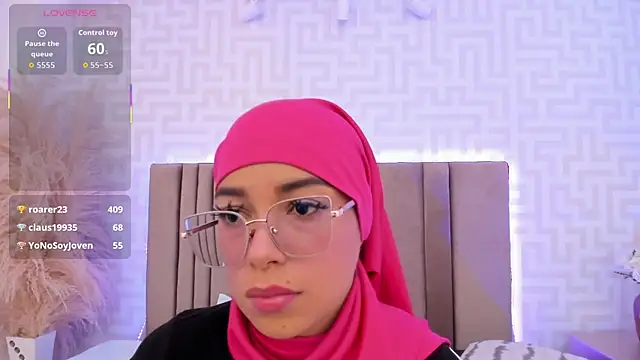 naishaa_ Adlı Modelin Canlı XXX Sohbeti
