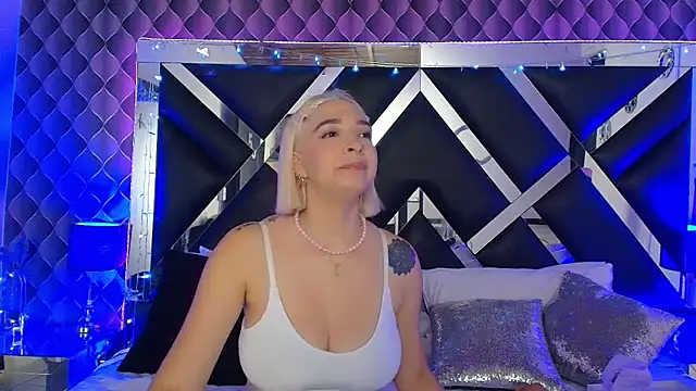 victoriaa_lee_'s Live XXX Chat