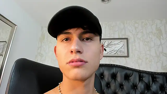 Chat +18 de Lander_Cruz ao vivo