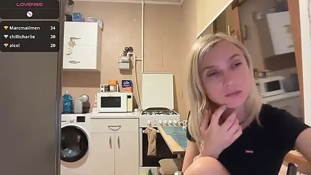 Онлайн чат XXX AngelJeni