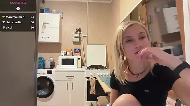 AngelJeni Adlı Modelin Canlı XXX Sohbeti