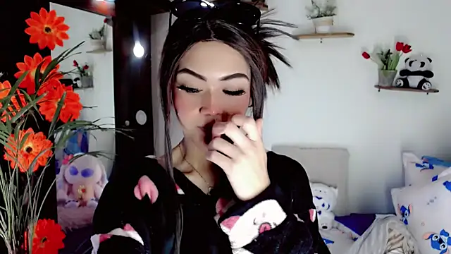 NathalialLooes' Live XXX Chat