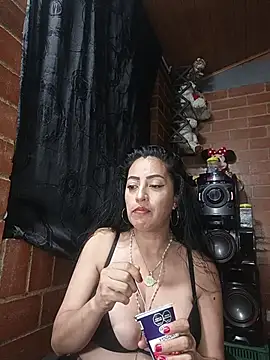 Chat +18 de Alexandrina ao vivo