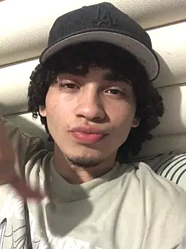 Sexy-white05's Live XXX Chat