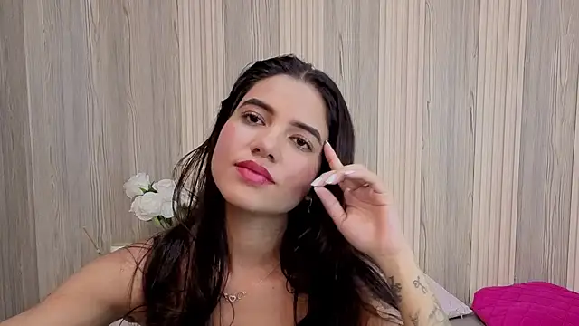 Isabellaa_Rosee Adlı Modelin Canlı XXX Sohbeti